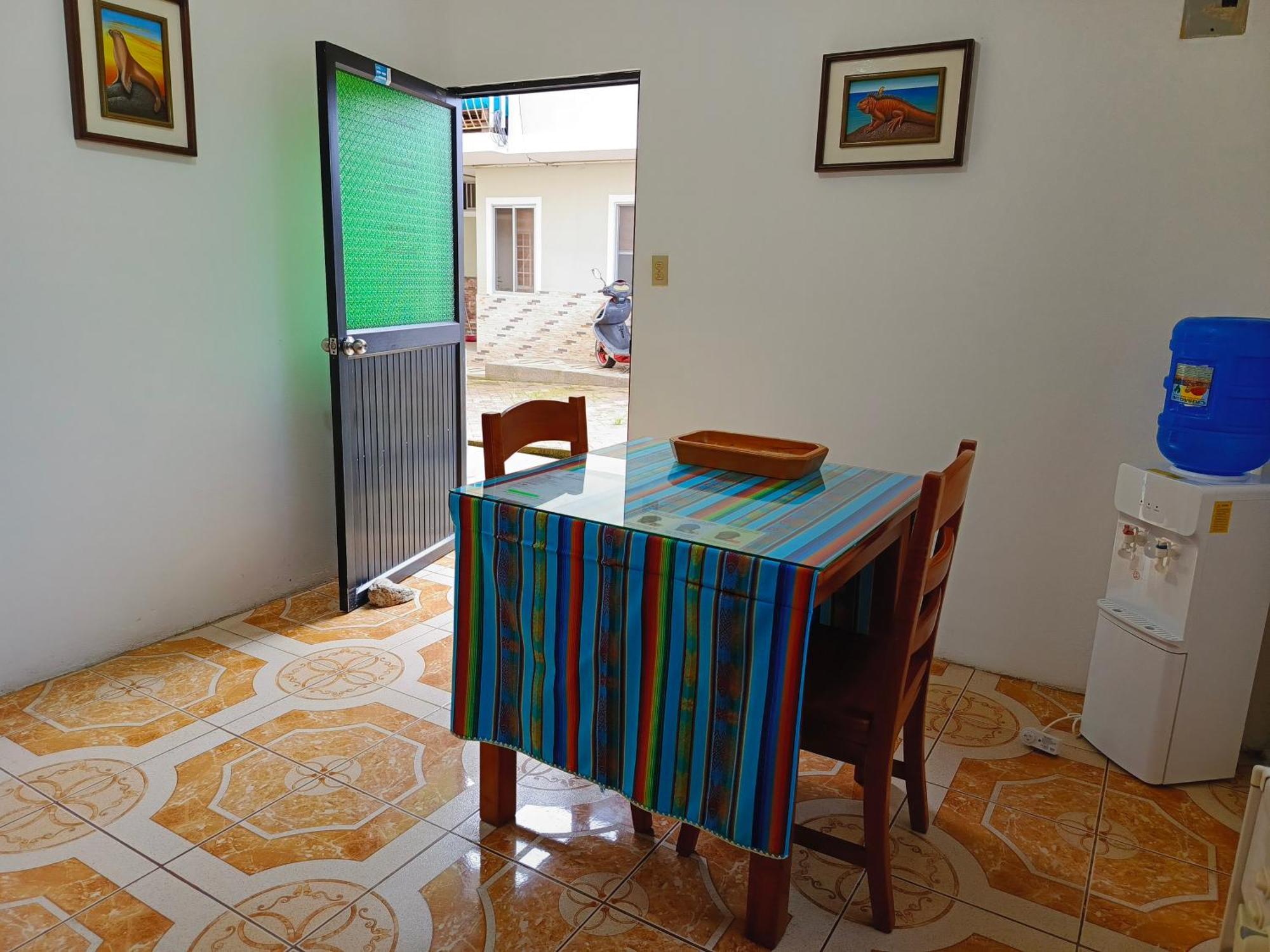 Teresita'S House Suites Con Cocina Privada Puerto Baquerizo Moreno Buitenkant foto